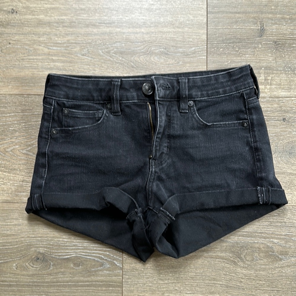 American Eagle Hi Rise Shortie